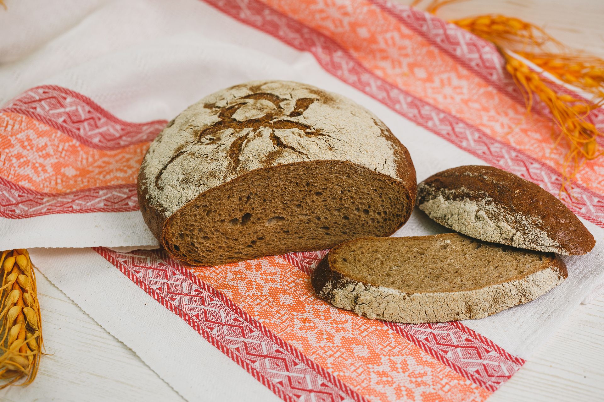 Рецепт домашнего постного хлеба. Хлеб. Мягкий хлеб. Хлеб Измайловский. Постный хлеб.